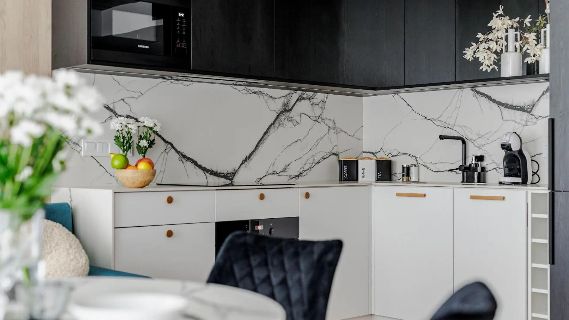 Apartment Emilii Plater Warszawa