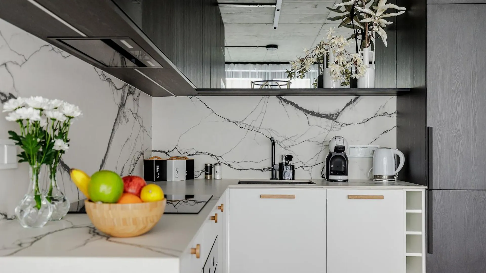 Apartment Emilii Plater Warszawa Polska